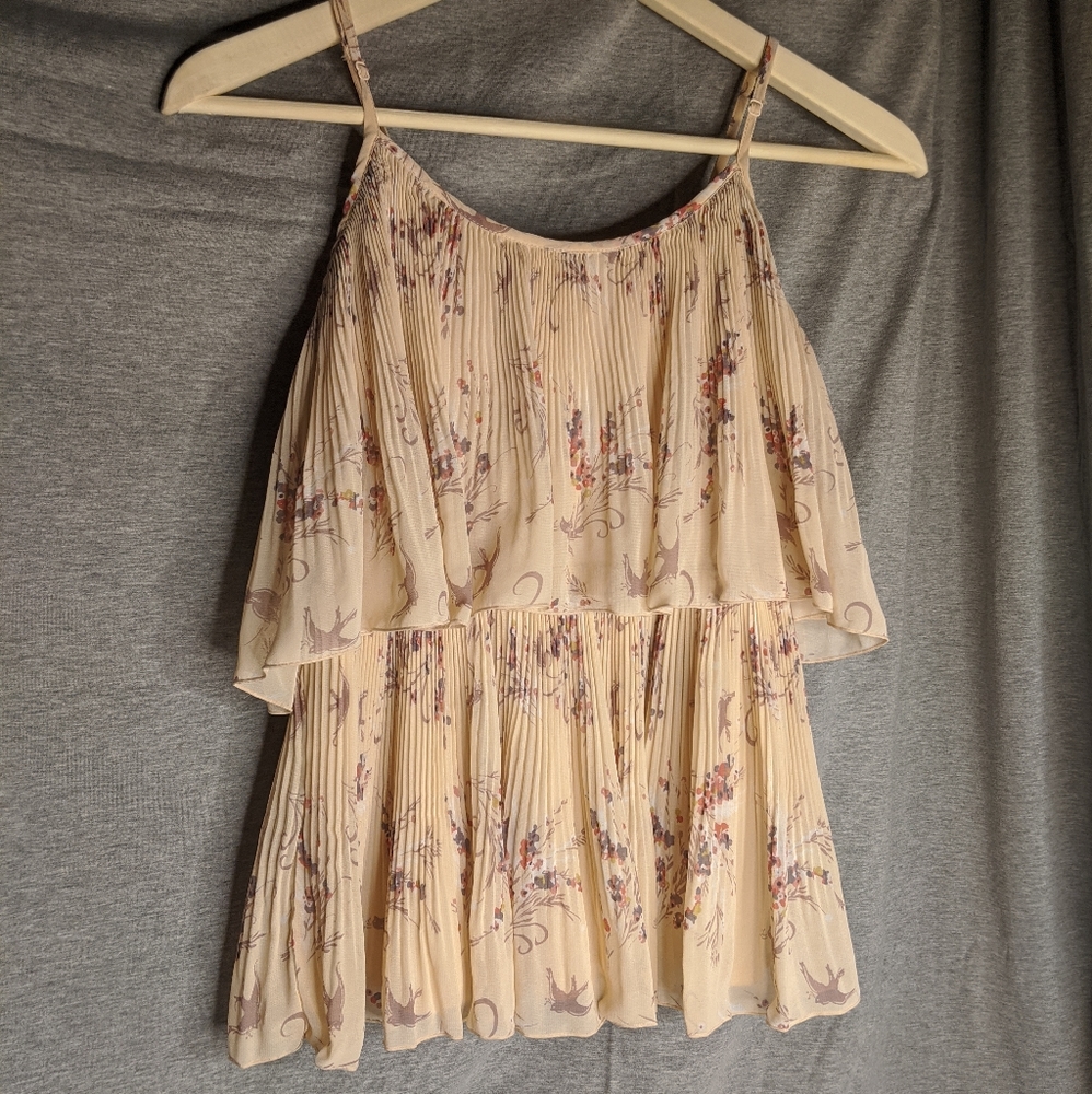 💕 Feminine LC Ruffle Blouse 🌸